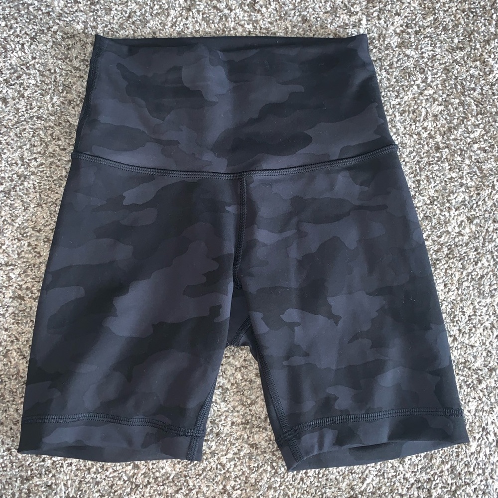 Lululemon wunder train high-rise biker shorts 6’’